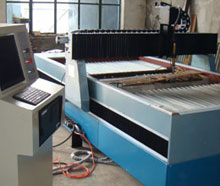 Machine de découpe plasma CNC industrielle de table